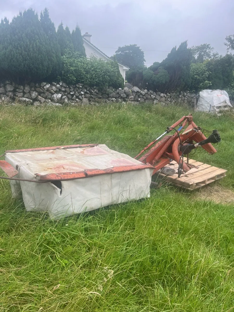 Kuhn disc mower - Image 1