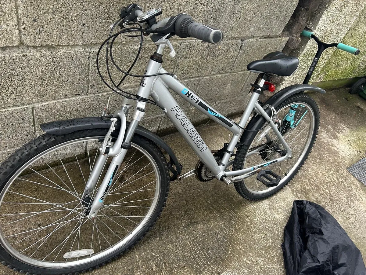 Raleigh woman Bike - Image 1