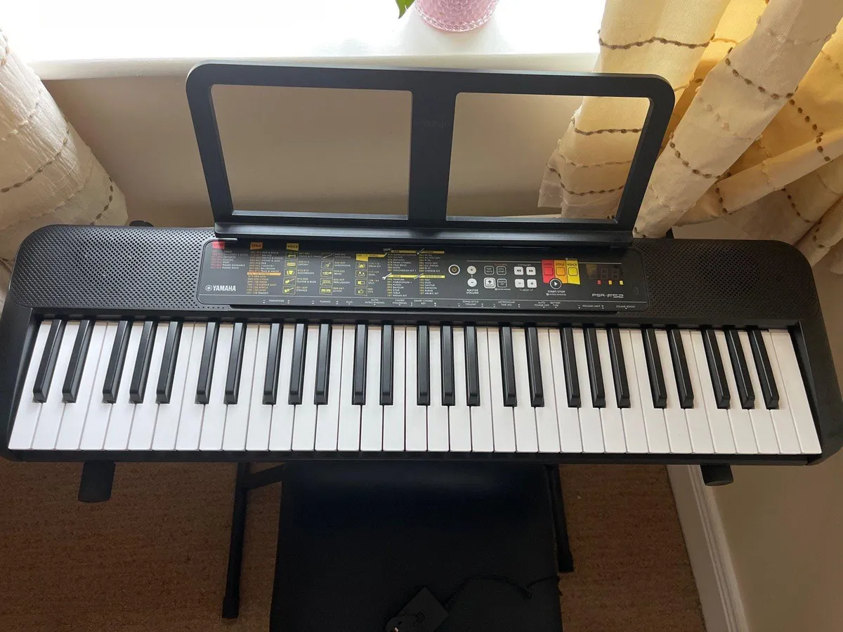 Like New Keyboard + Full Set! Perfect Condition! - Image 4