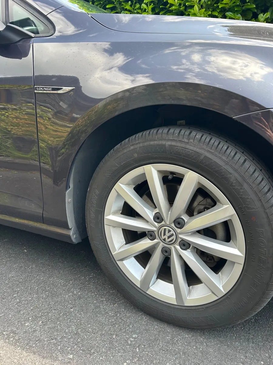 Volkswagen Golf 2015 - Image 2