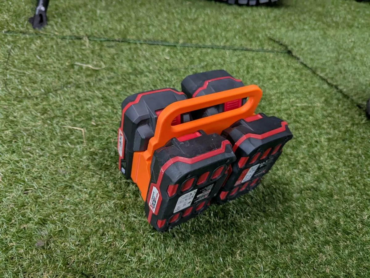 Parkside battery caddy - Image 1