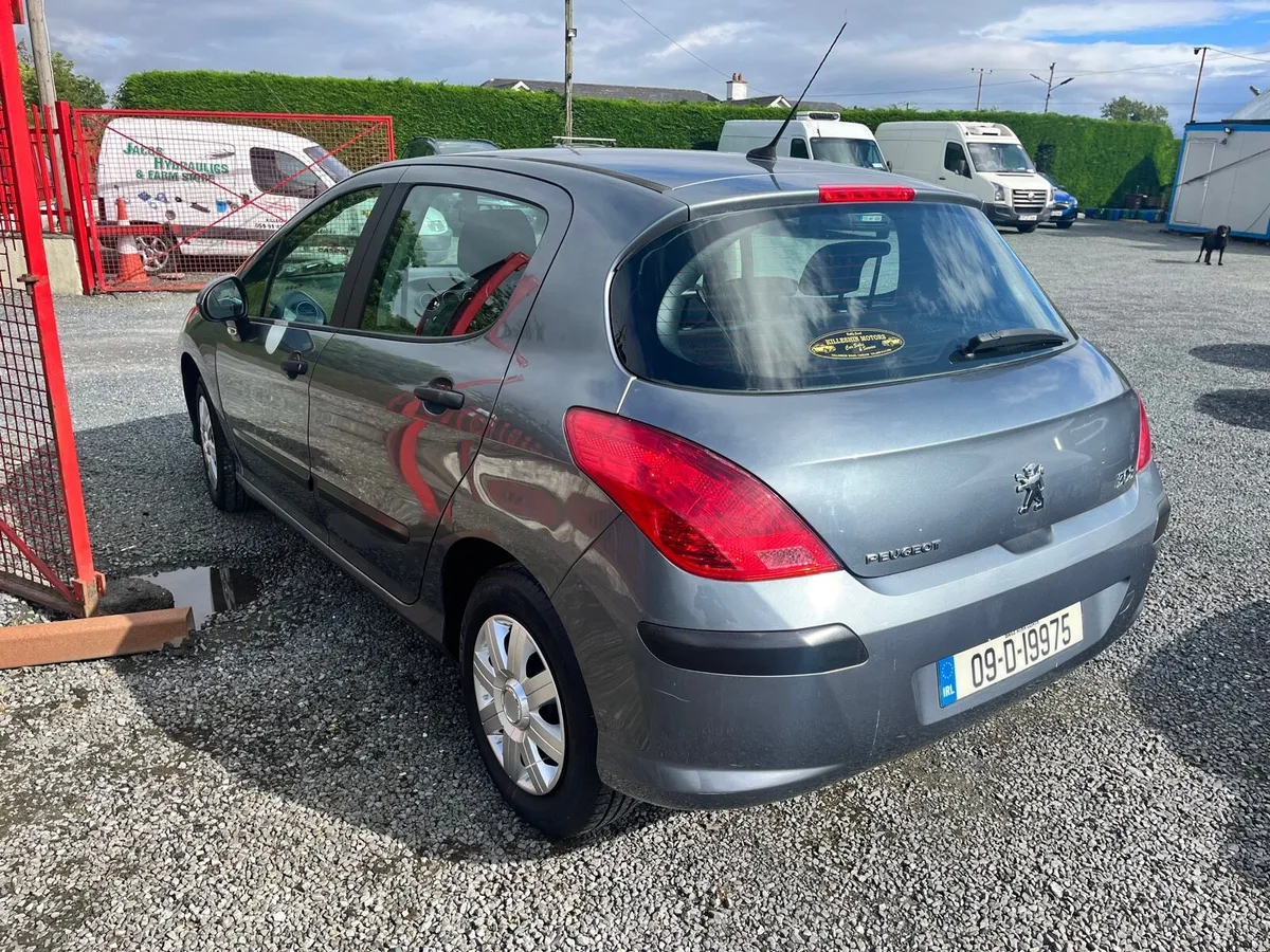 Peugeot 308 petrol - Image 4