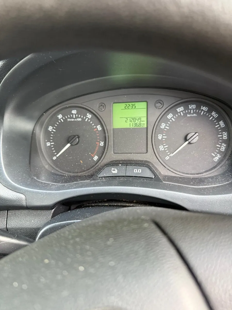 Skoda Fabia 2010 - Image 2