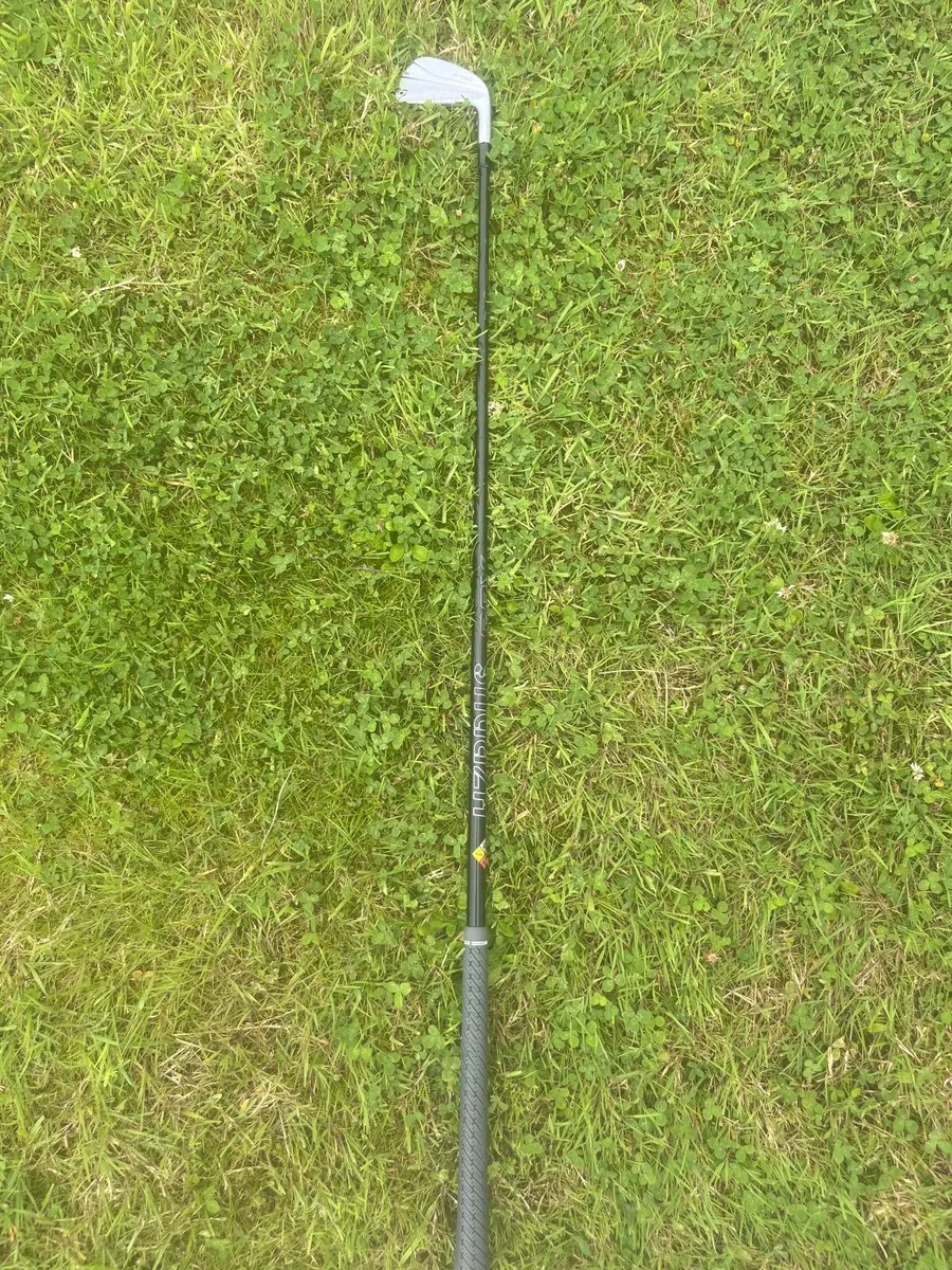 Taylormade P790 2 Iron - Image 3