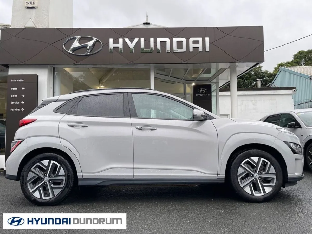 Hyundai Kona TOP Spec Sunroof 64kw Ultimate - Image 3
