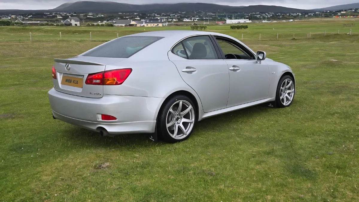 Lexus IS 2008 sr - Image 3