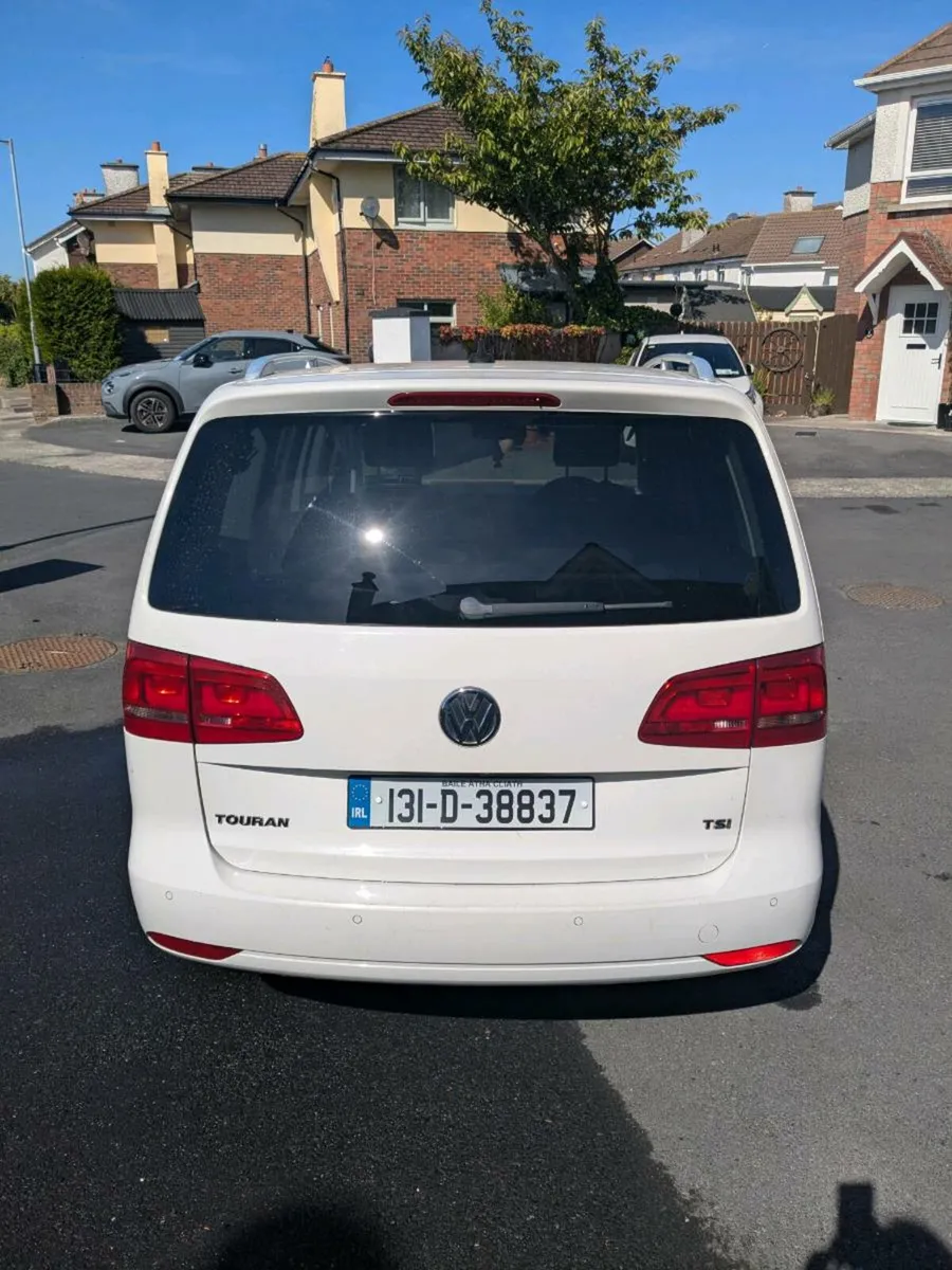 Volkswagen Touran - Image 3