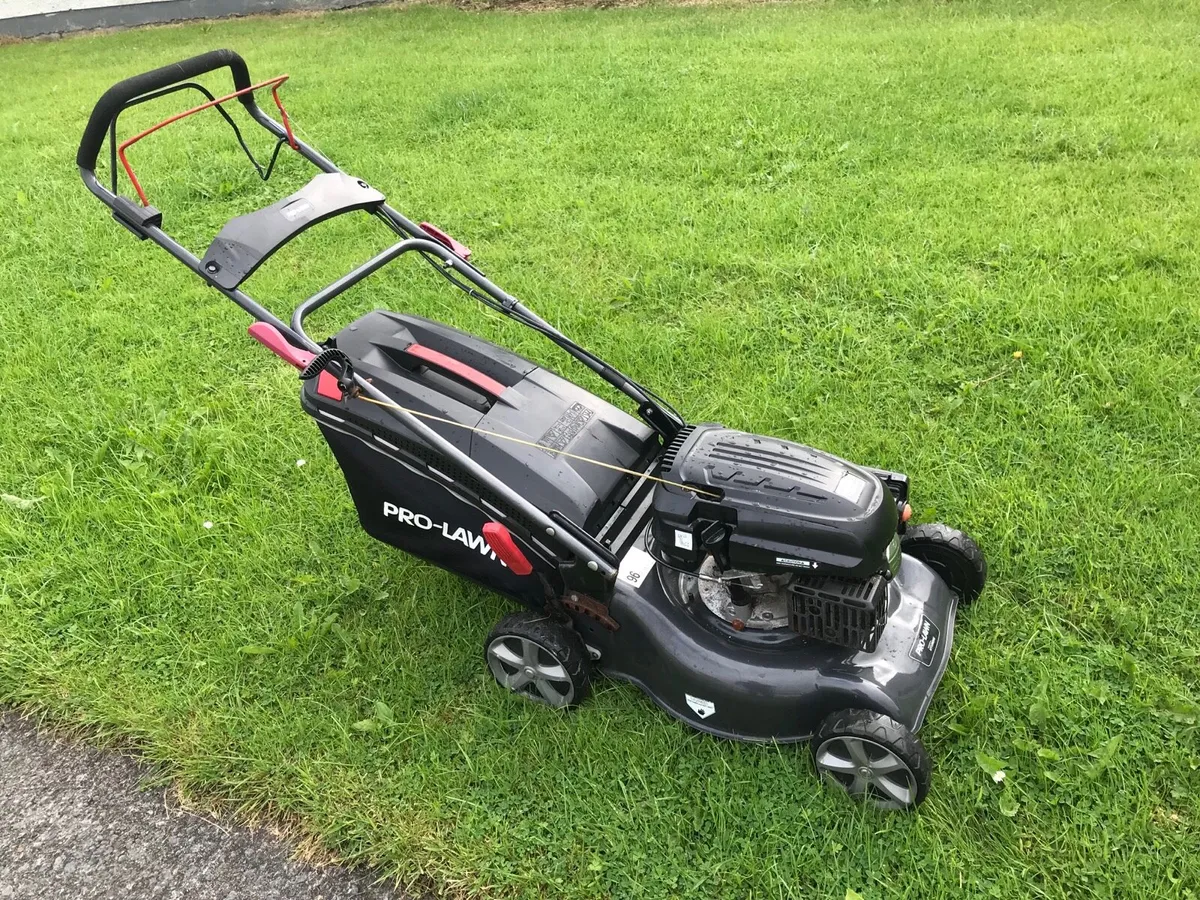 Pro lawn lawnmower as new - Image 1