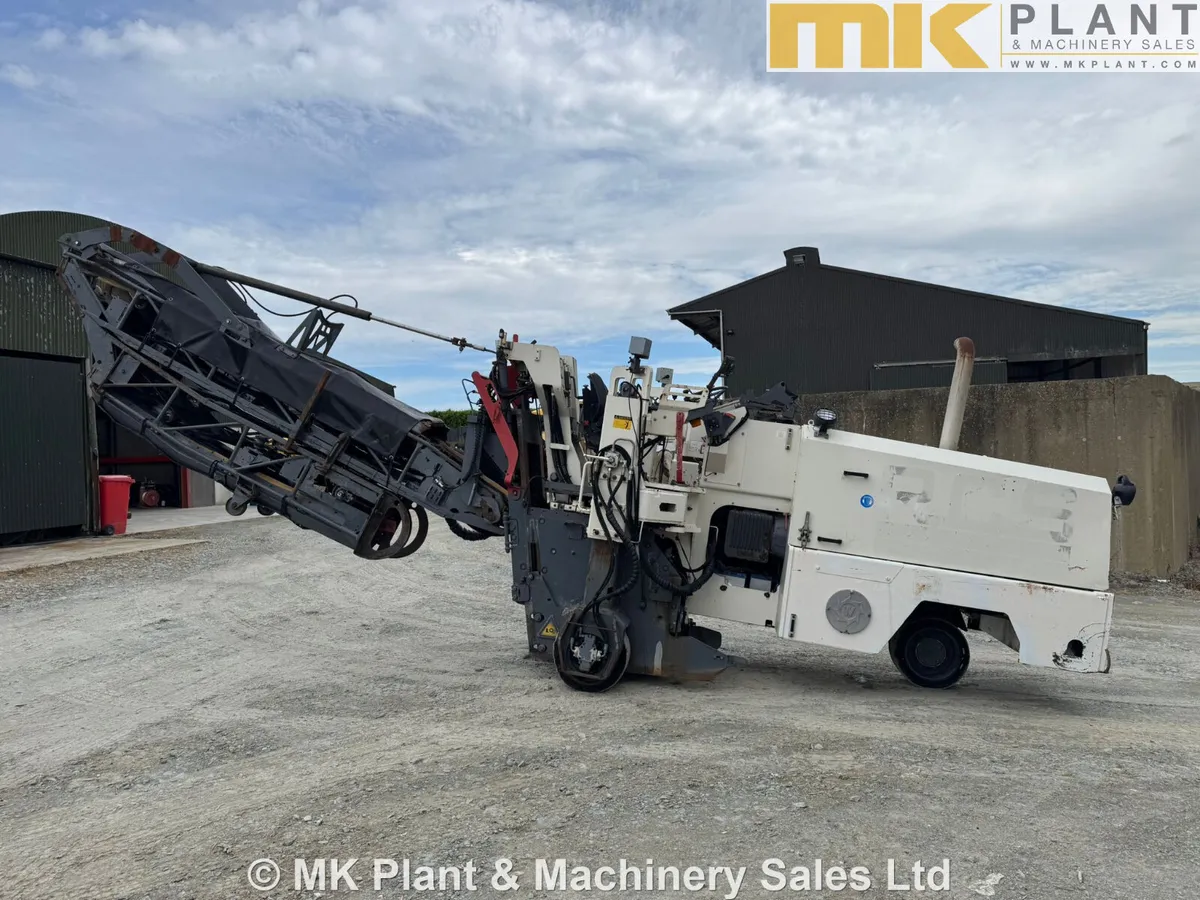 Wirtgen W600 DC Wheeled Asphalt Planer - Image 4