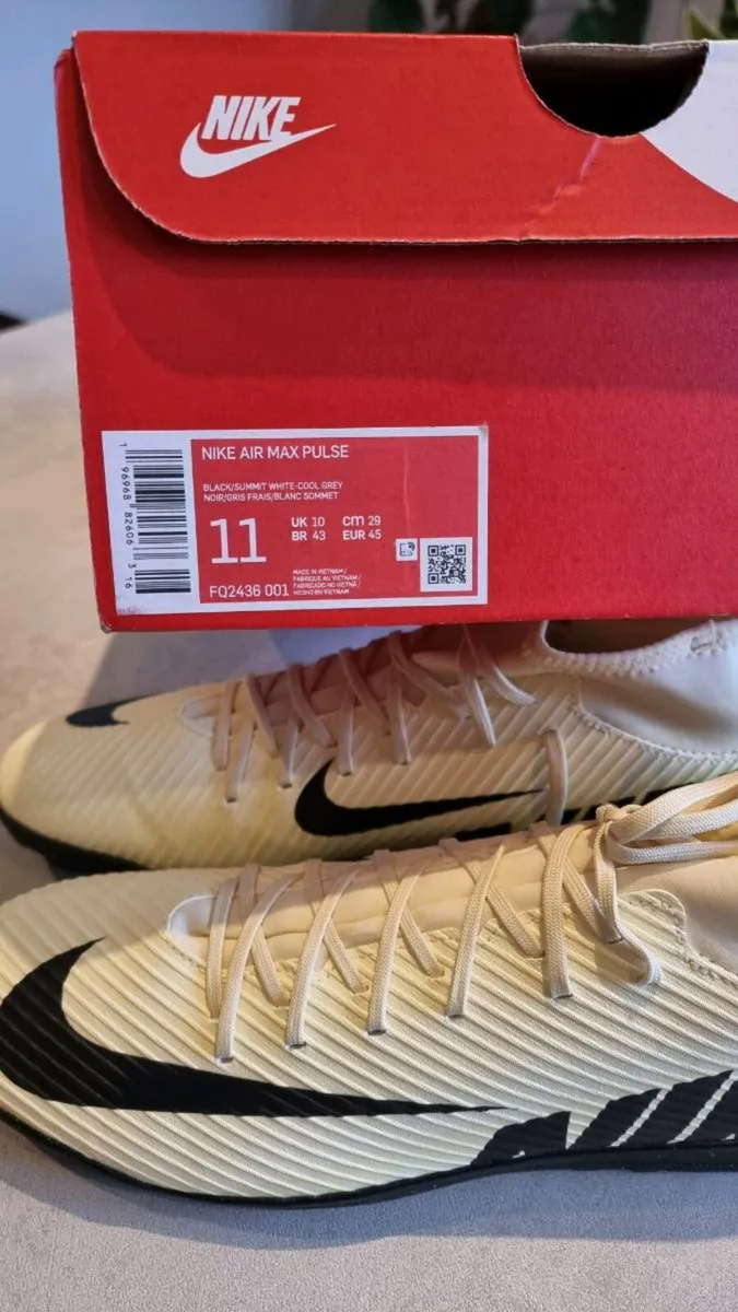 Nike Mercurial Pro Turf - Image 2