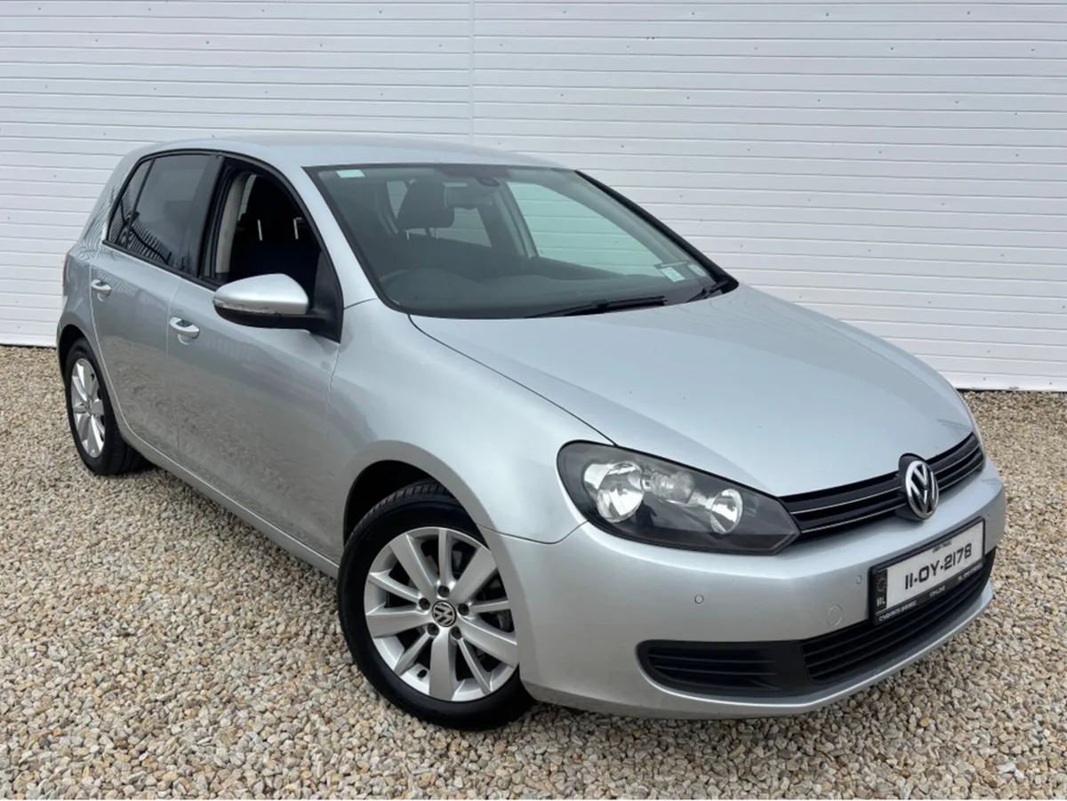 Volkswagen Golf 1.6 TDI MATCH 105PS 5DR - Image 1