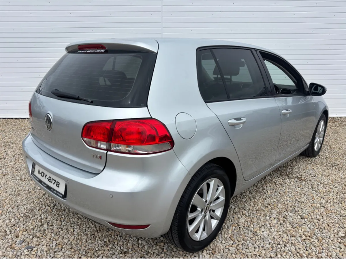 Volkswagen Golf 1.6 TDI MATCH 105PS 5DR - Image 3