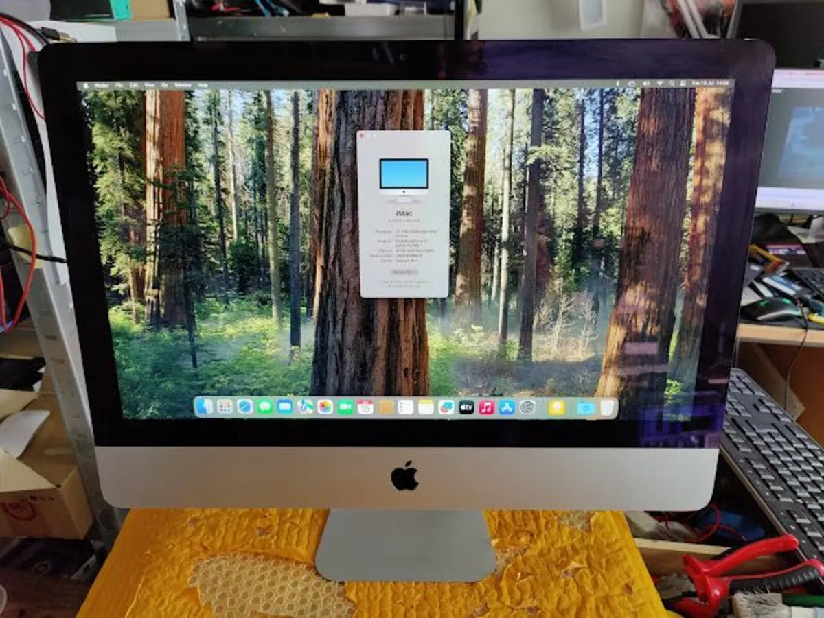 Apple iMac 21inch i5/16GB/256GB SSD/Sequoia - Image 1