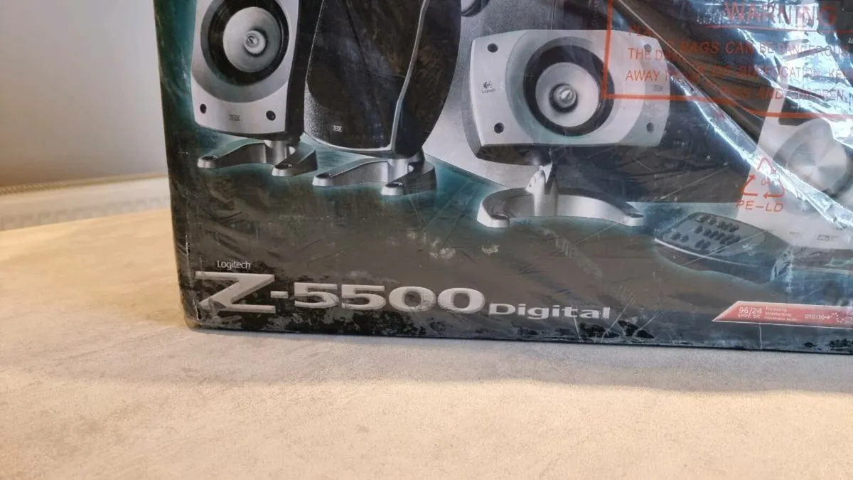 Logitech Z5500 Digital THX DTS Dolby - Image 2
