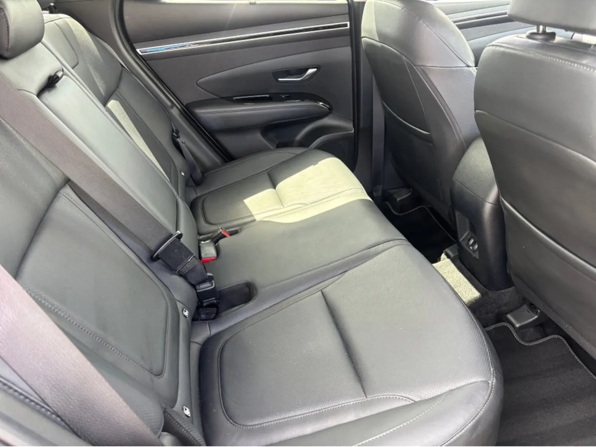 Hyundai Tucson EXECUTIVE PLUS HEV 5DR AUTO - Image 4