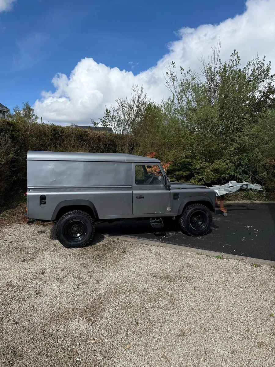 LAND ROVER DEFENDER 110 300TDI - Image 3