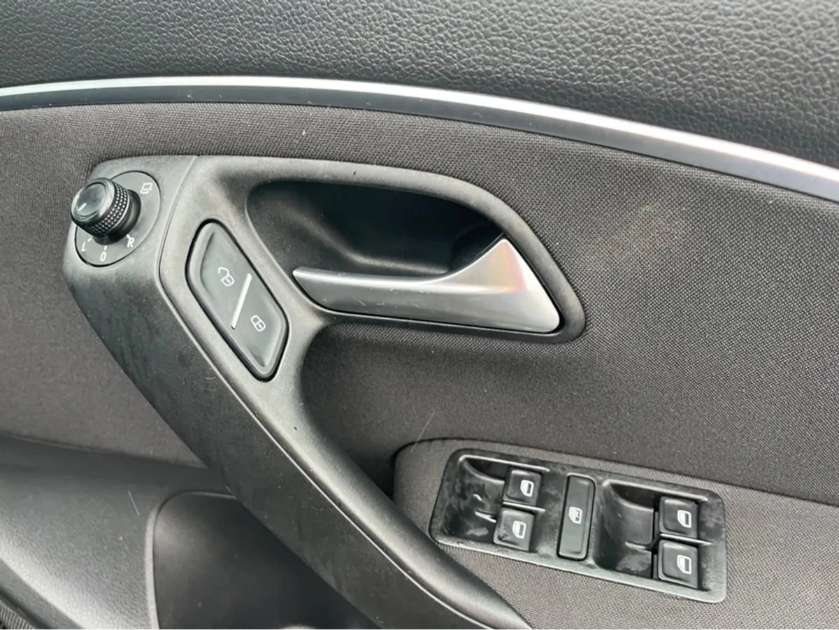 Volkswagen Polo 1.2 TSI Auto Hi Spec Finance Avai - Image 3