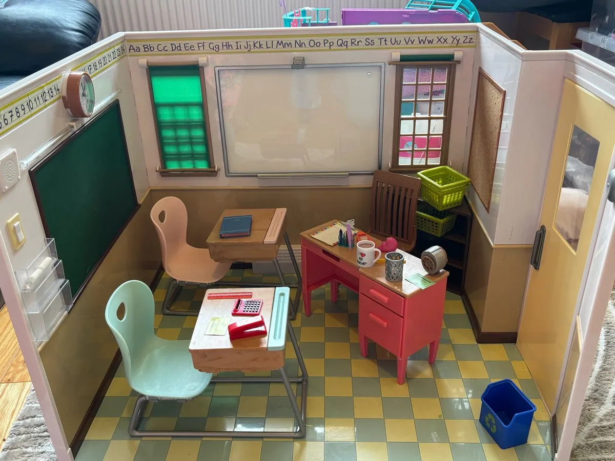 Our Generation school play set - Image 1