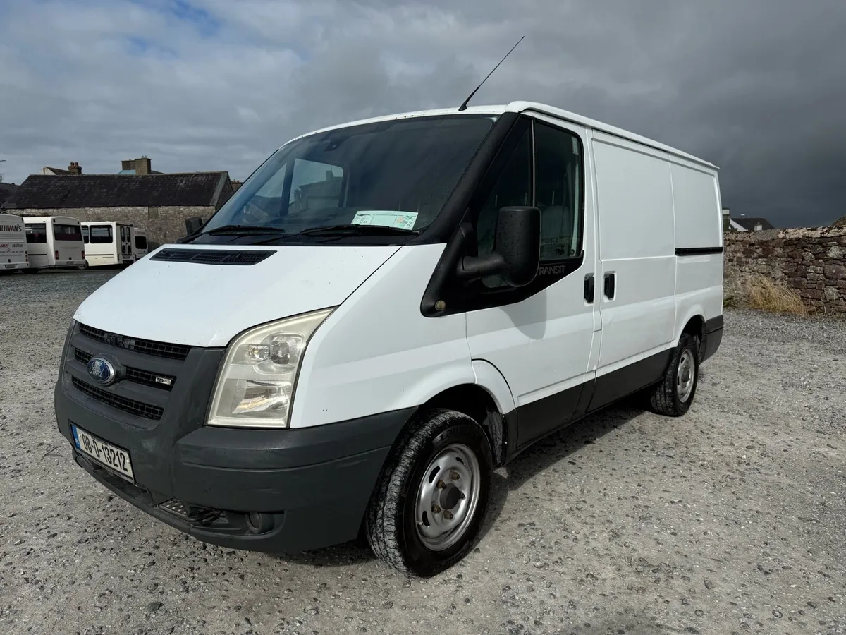 Ford Transit - Image 2