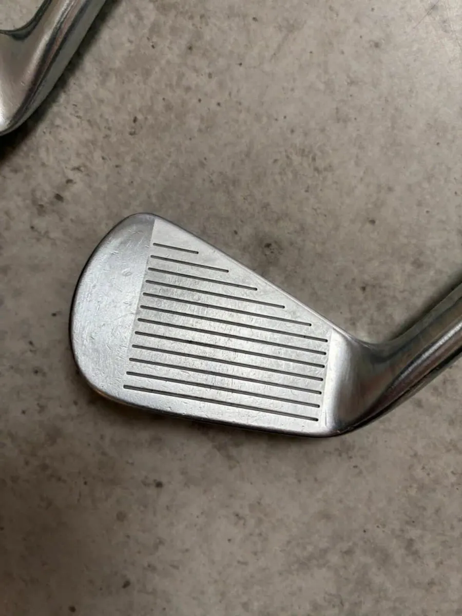 Titleist 620 CB Iron 5 to 9 - Image 2