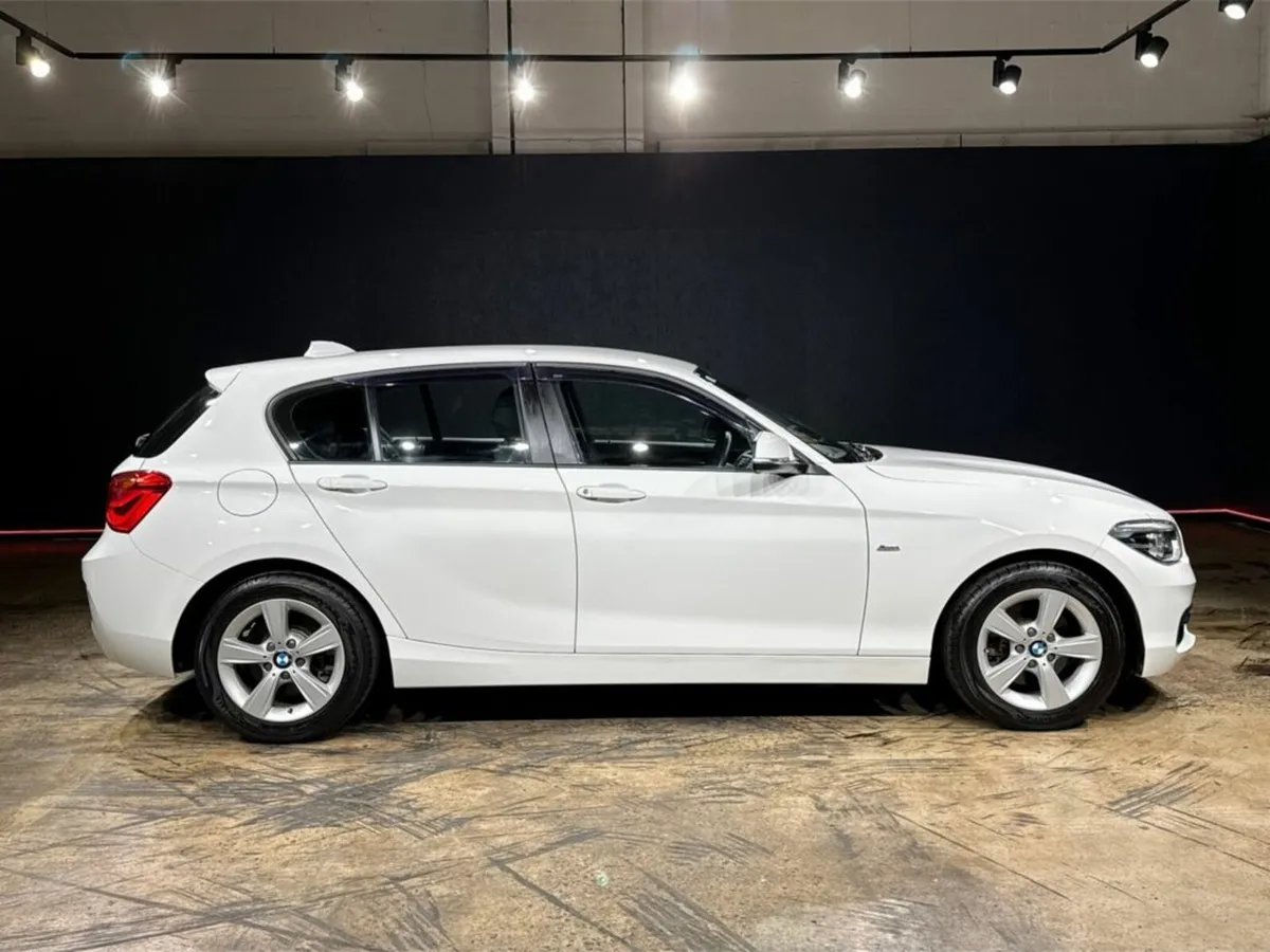 BMW 1-Series 118D SPORTS - 2.0 DIESEL - AUTOMATIC - Image 3