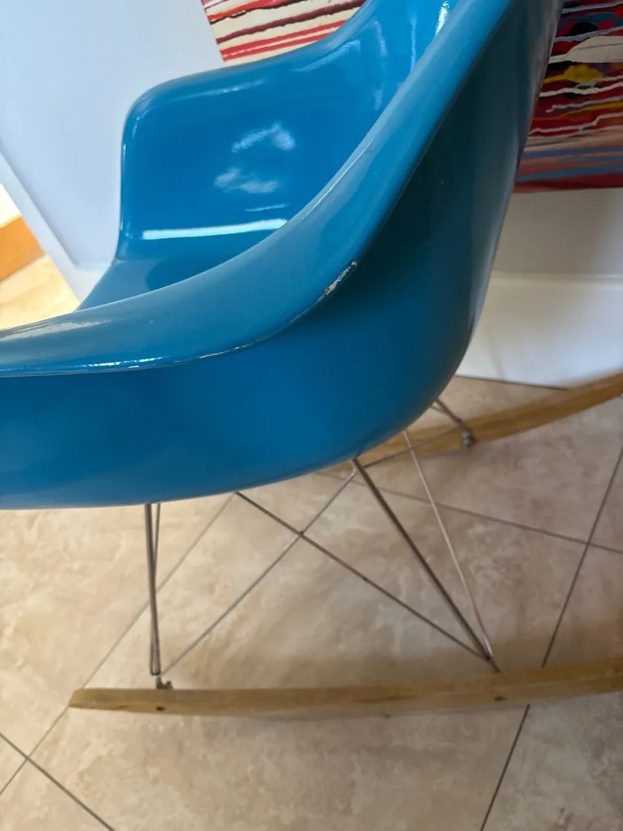 Chair - Image 3