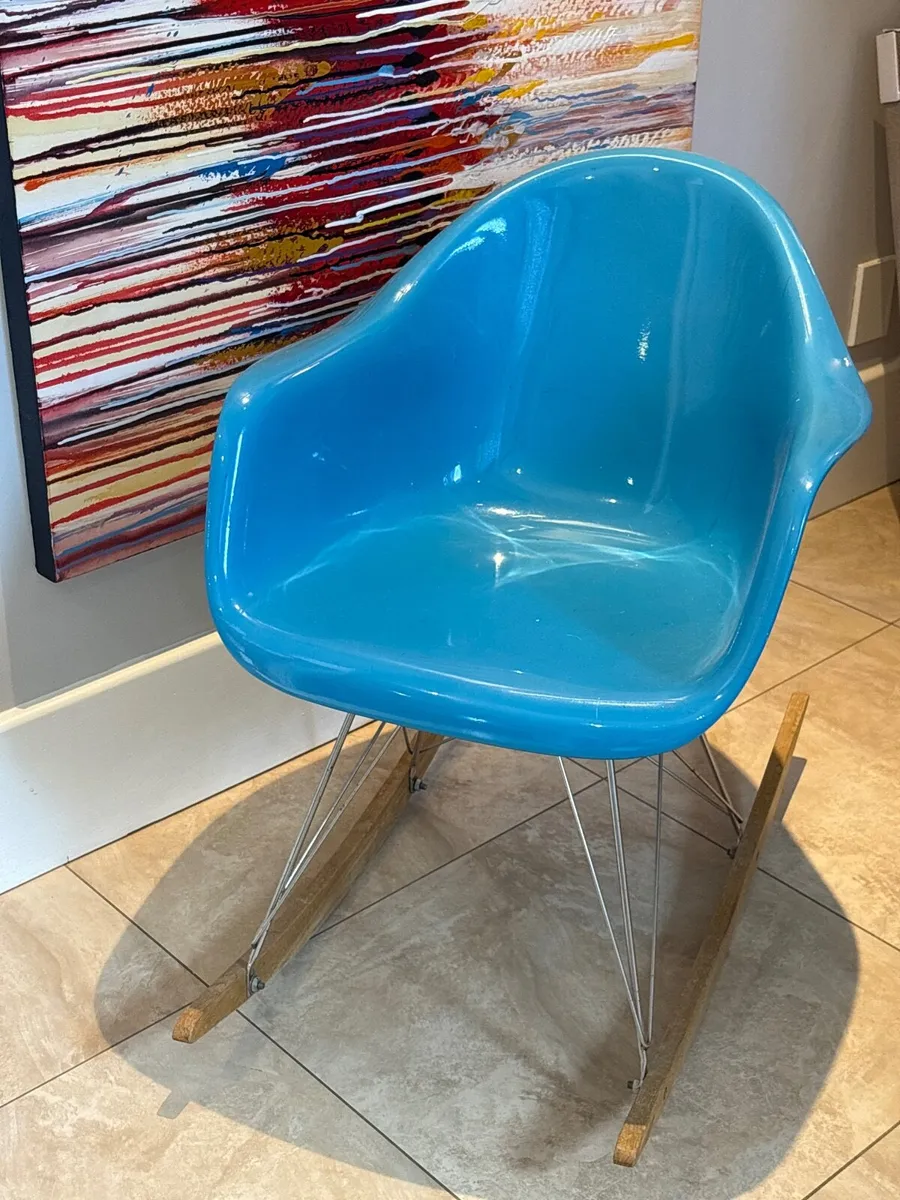 Chair - Image 4