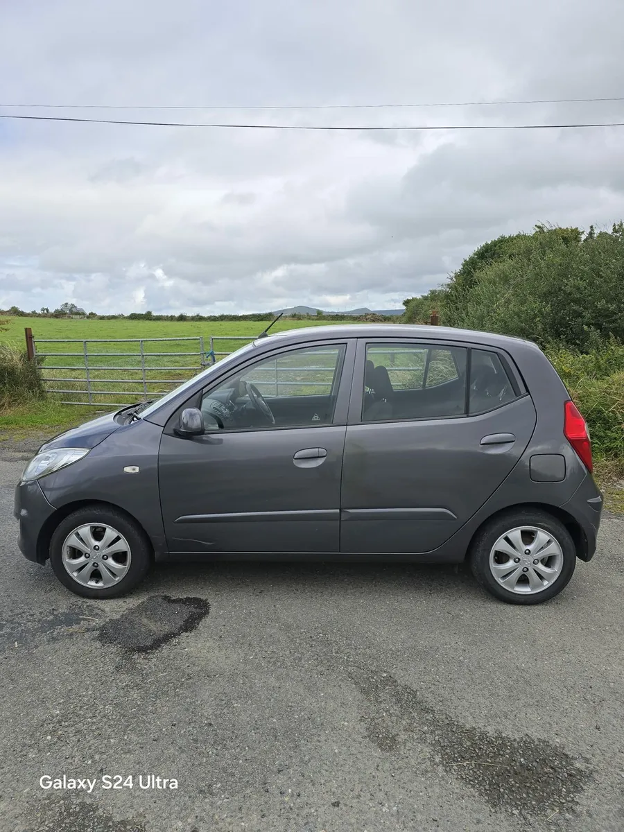 131 Hyundai  i10  NOT AUTOMATIC.manual gear change - Image 4