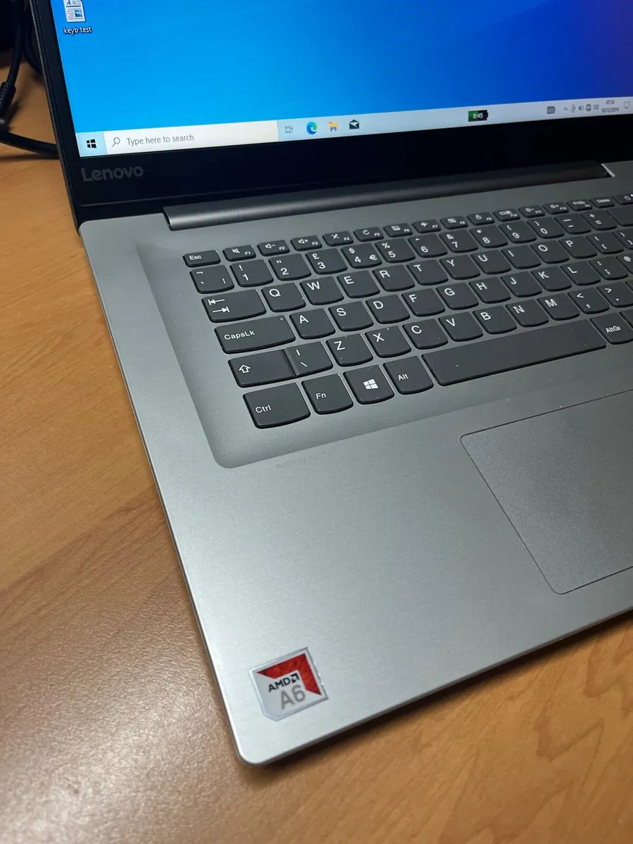 Lenovo laptop 8-256 windows 10 - Image 3