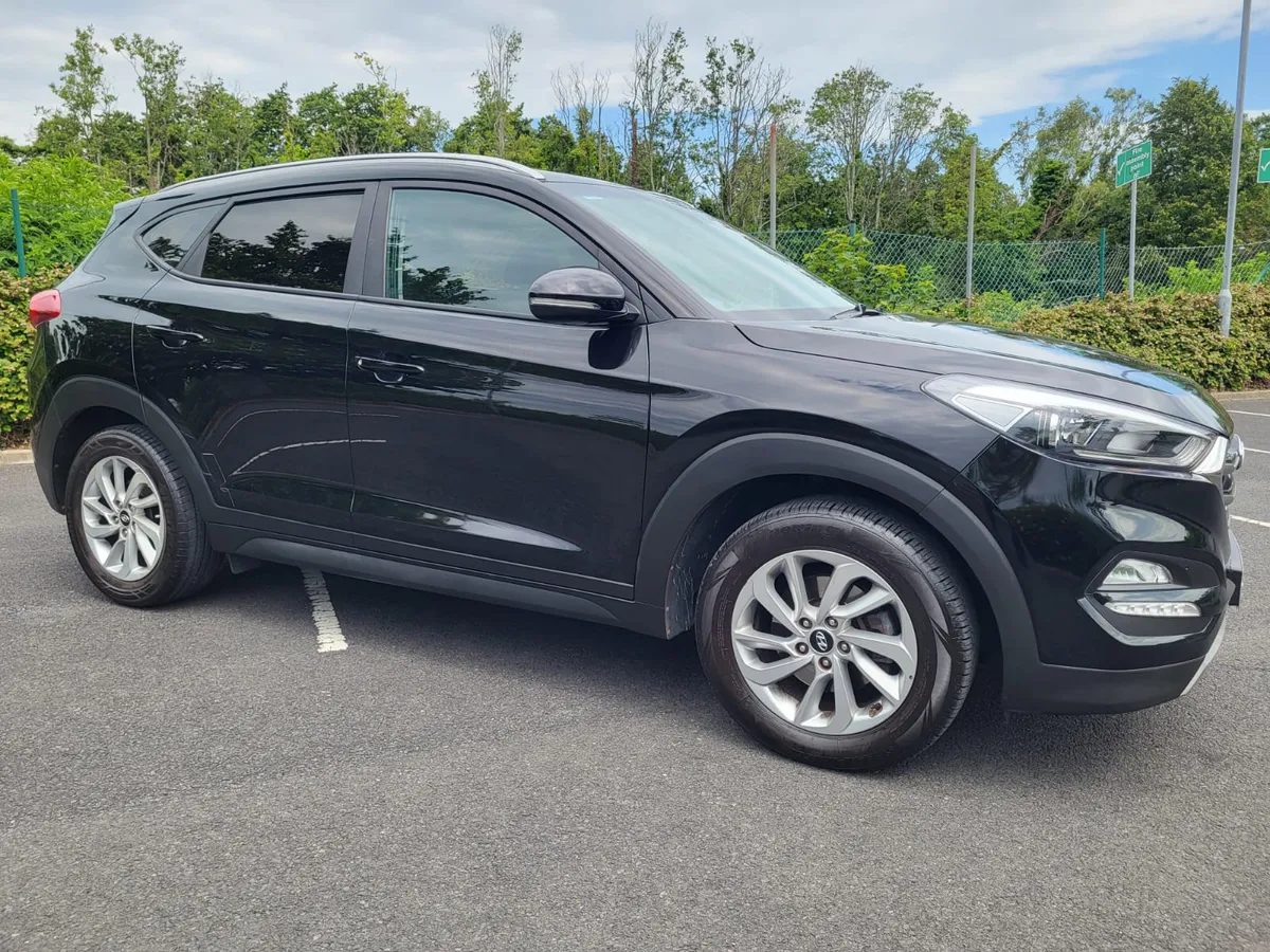 2017 HYUNDAI TUCSON 1.7D  LOW MILES - Image 1