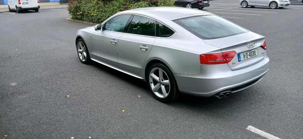 2011 audi A5 s line only 165000 kilometers - Image 4