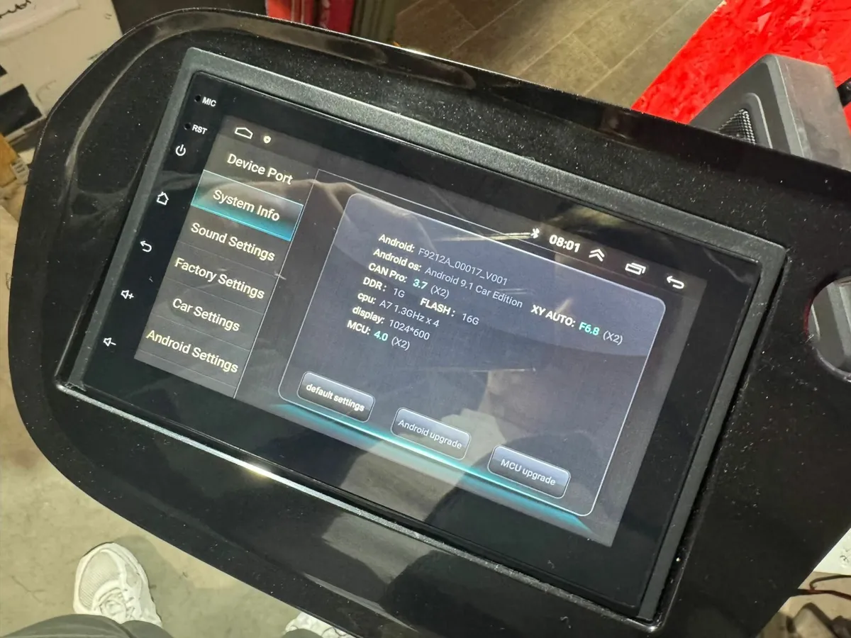 Honda Insight android radio and original frame - Image 1
