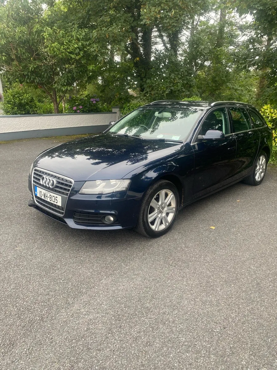 Audi A4 estate - Image 2