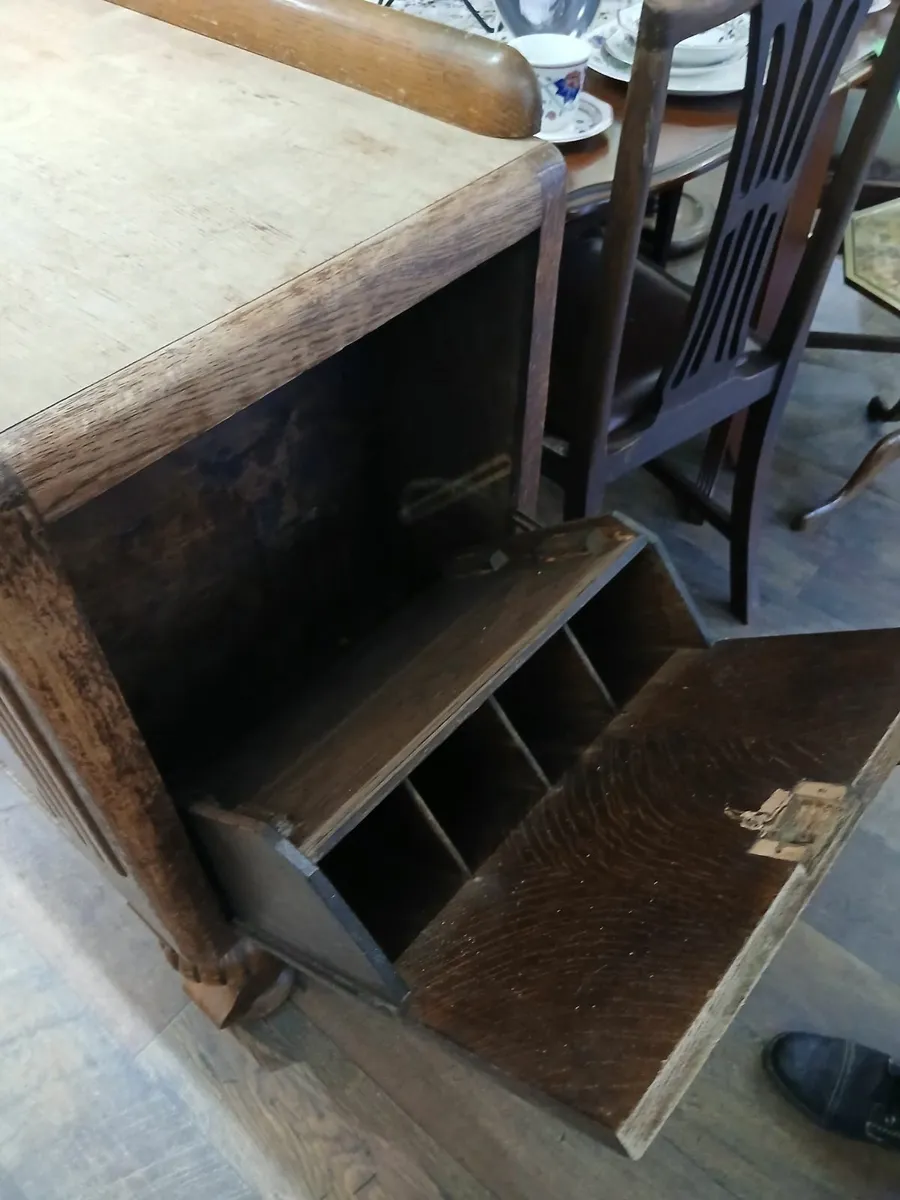 2 door early 20th century oak buffet - Image 3