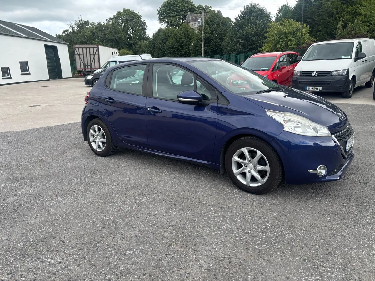 208 Diesel - Image 1