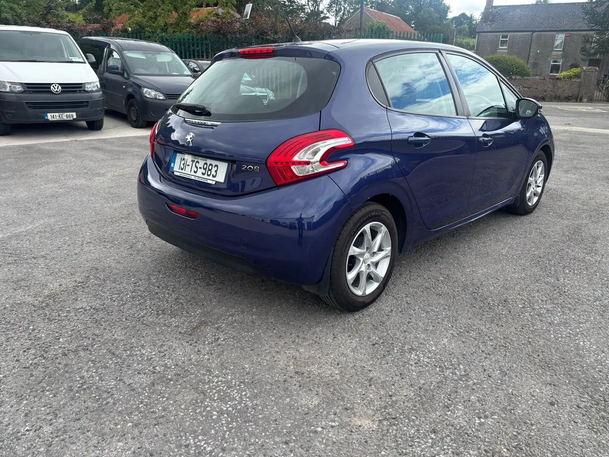 208 Diesel - Image 3