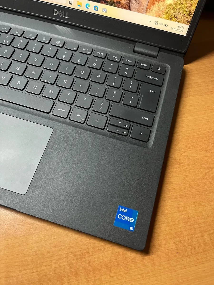 Dell laptop i5 11th gen 16-256 w11 - Image 2