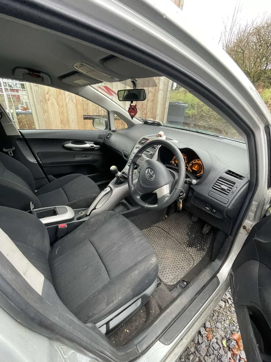 Toyota Auris - Image 4