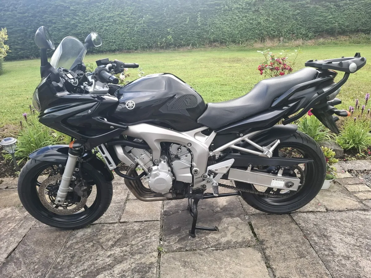 YAMAHA FZ6 2006 - Image 1