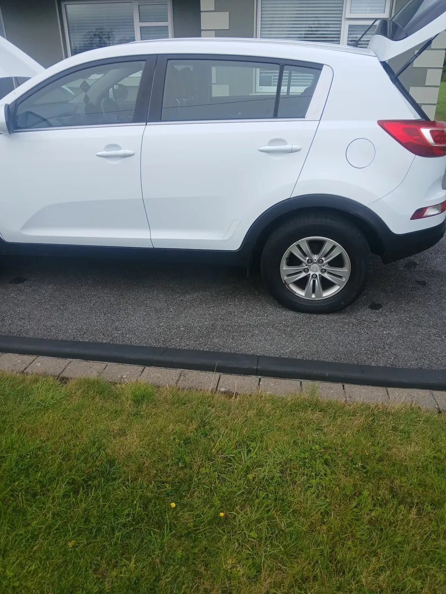 Kia Sportage 2014 - Image 2