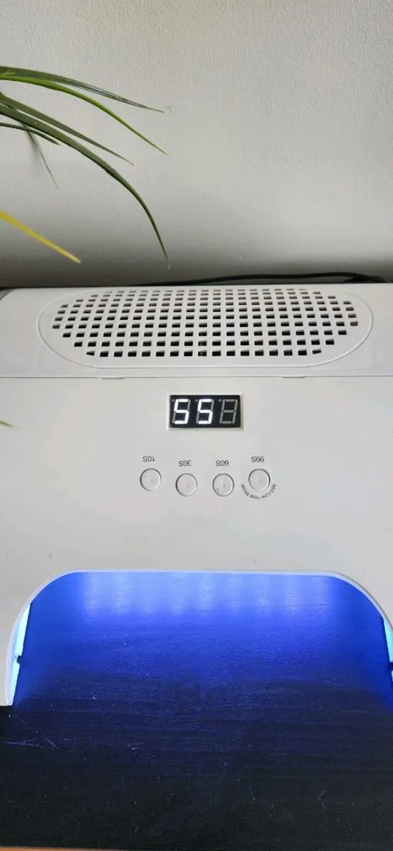 Nail Dust Collector with UV/LED Lamp - Image 1