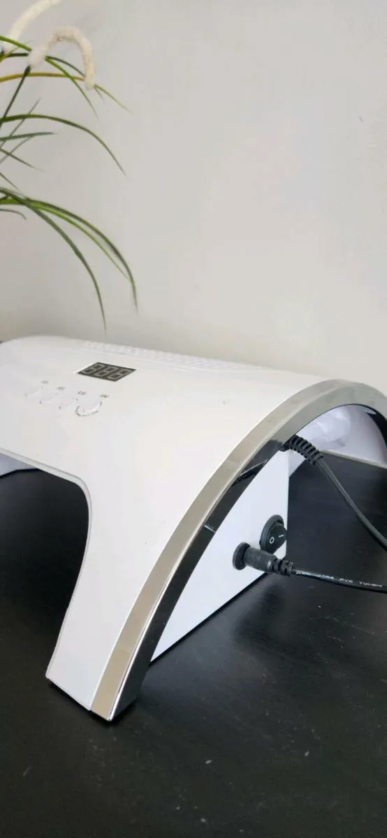 Nail Dust Collector with UV/LED Lamp - Image 3