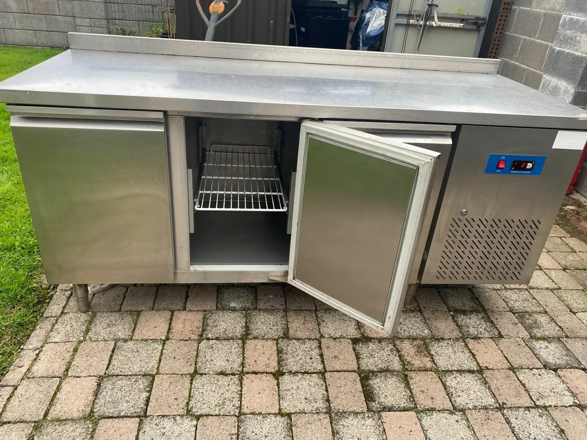 Counter Top Fridge - Image 3