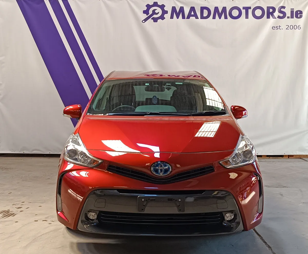192 Toyota Prius Alpha 1.8 Petrol Hybrid Automatic - Image 2