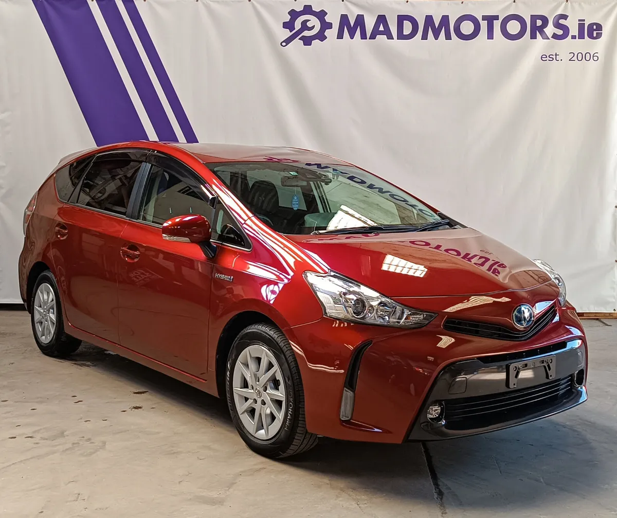 192 Toyota Prius Alpha 1.8 Petrol Hybrid Automatic - Image 1