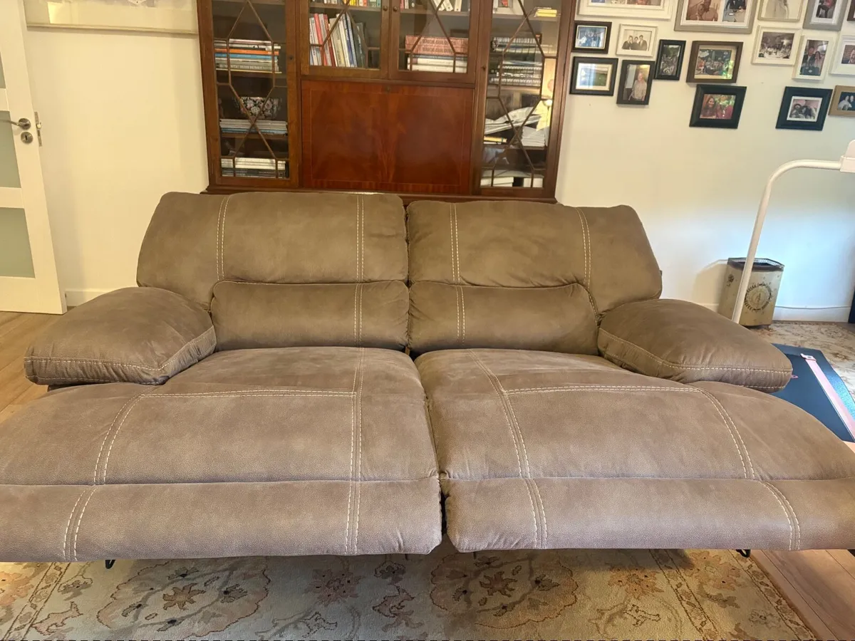 Electric Recliner Sofa - Image 4