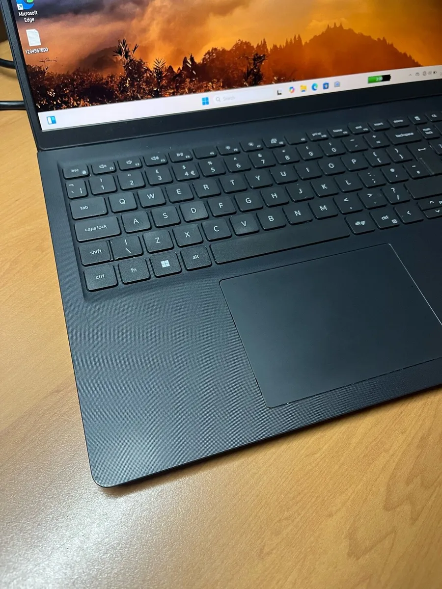 Dell laptop i5 11th gen 8-256 w11 - Image 3