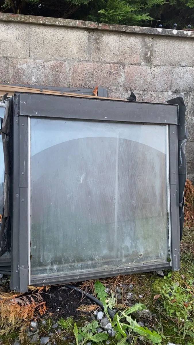 3 Velux Windows - Image 2