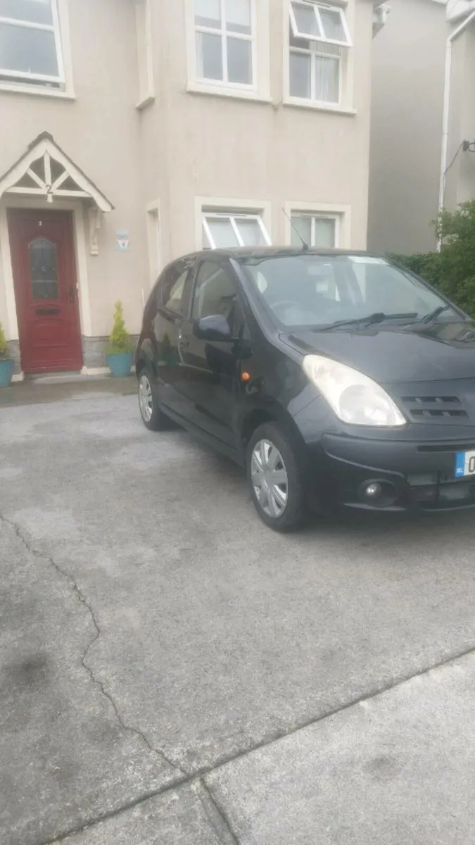 Car - Image 2
