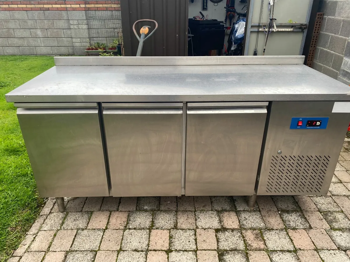 Counter Top Fridge - Image 1